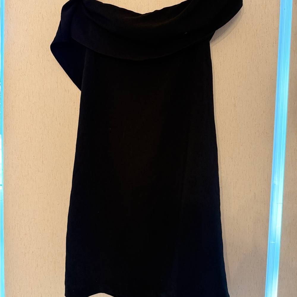 Charles Henry Black Dress